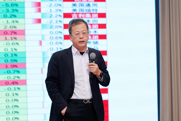 1762753688489027005.jpg cds.jpg